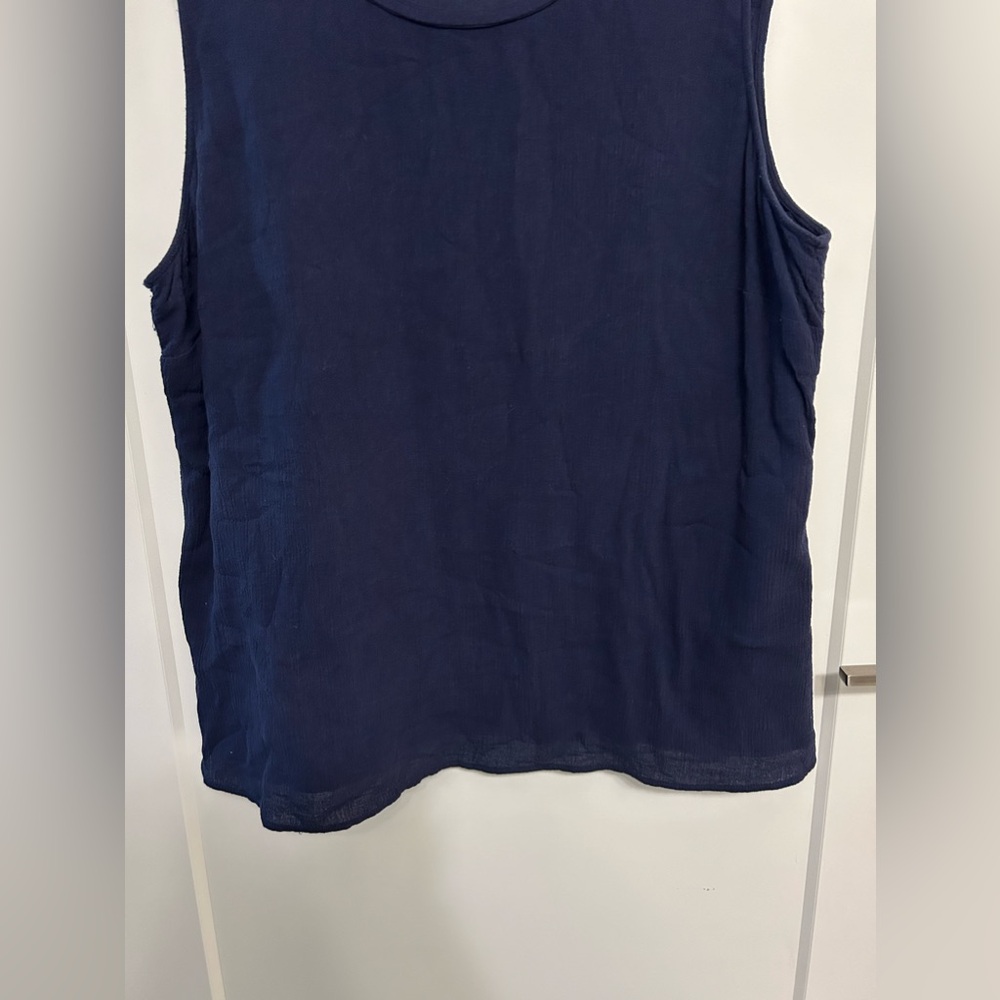 🍁Soft Surroundings Navy Sleeveless Blouse - Picture 3 of 7